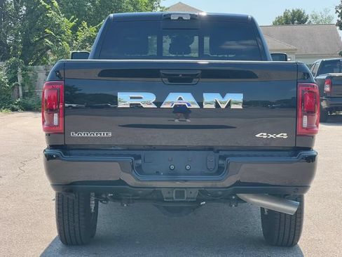 Used 2025 RAM 2500 Laramie AWD/4WD image 43