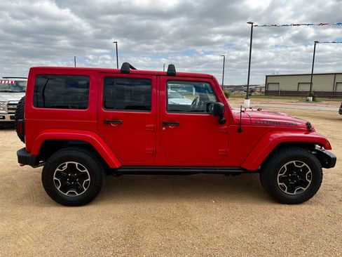 Used 2015 Jeep Wrangler Unlimited Rubicon image 6
