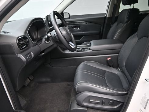 Used 2023 Honda Pilot Elite image 10