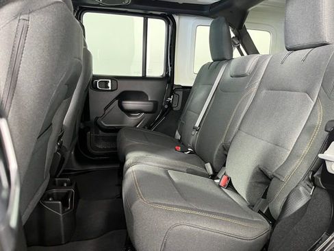 Used 2026 Jeep Wrangler Sport S image 38