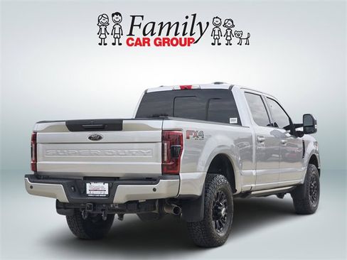 Used 2022 Ford F250 Lariat w/ Lariat Value Package image 4