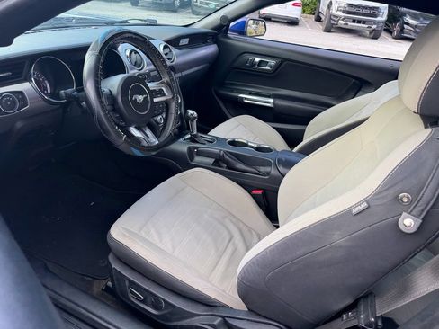 Used 2016 Ford Mustang Coupe RWD image 10