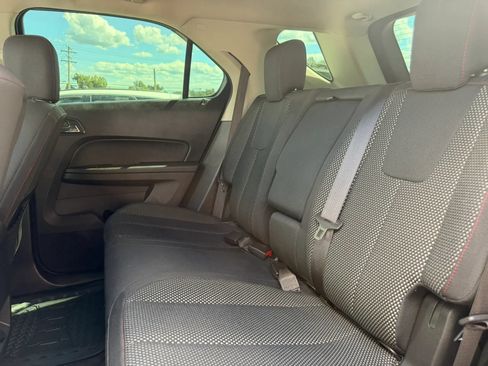 Used 2017 Chevrolet Equinox LS FWD image 11