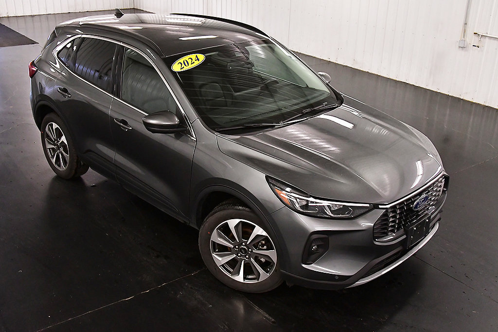 Used 2024 Ford Escape Platinum AWD/4WD image 14