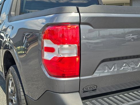 Certified 2023 Ford Maverick XLT FWD image 11