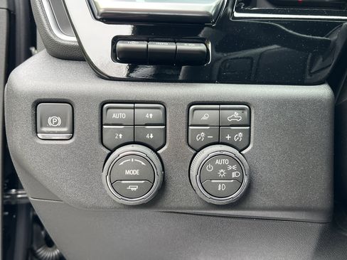 New 2026 Chevrolet Silverado 2500 High Country w/ Technology Package AWD/4WD image 19