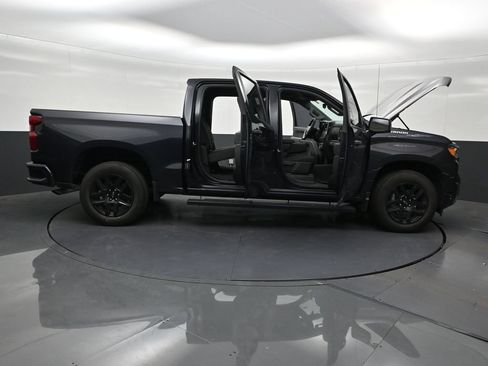 Used 2023 Chevrolet Silverado 1500 Custom RWD image 32
