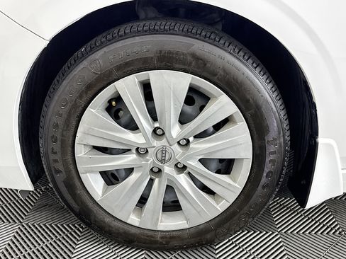 Used 2024 Nissan Sentra S image 37