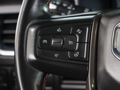 Used 2023 GMC Yukon AT4 AWD/4WD image 14