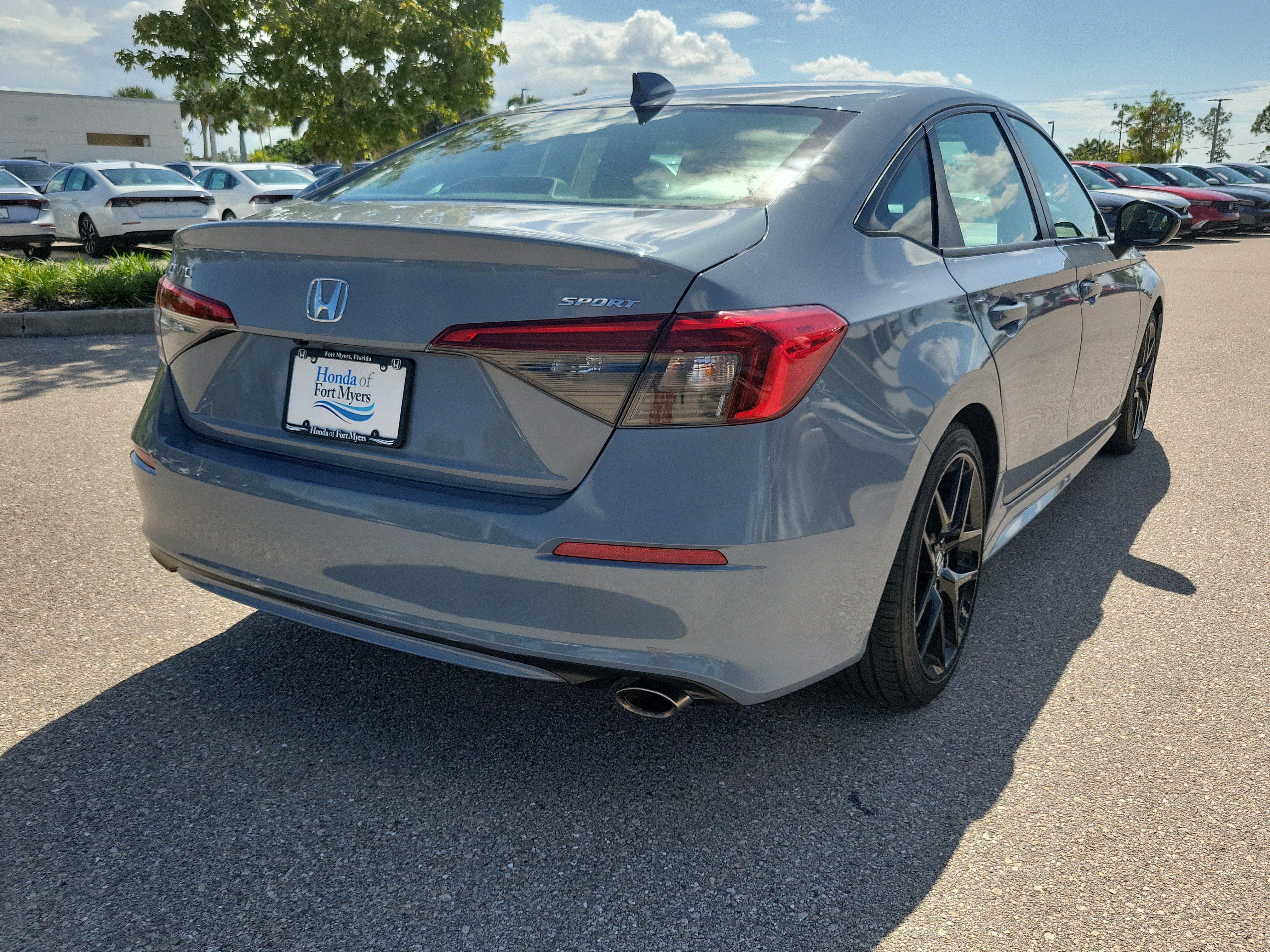 Used 2024 Honda Civic Sport image 6