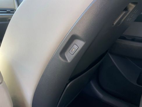 Used 2025 Hyundai Santa Fe SEL image 8