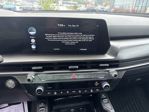 New 2025 Kia Telluride S image 13