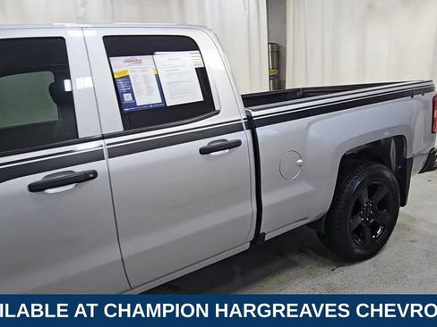 Used 2018 Chevrolet Silverado 1500 Custom w/ Custom Value Package AWD/4WD image 5