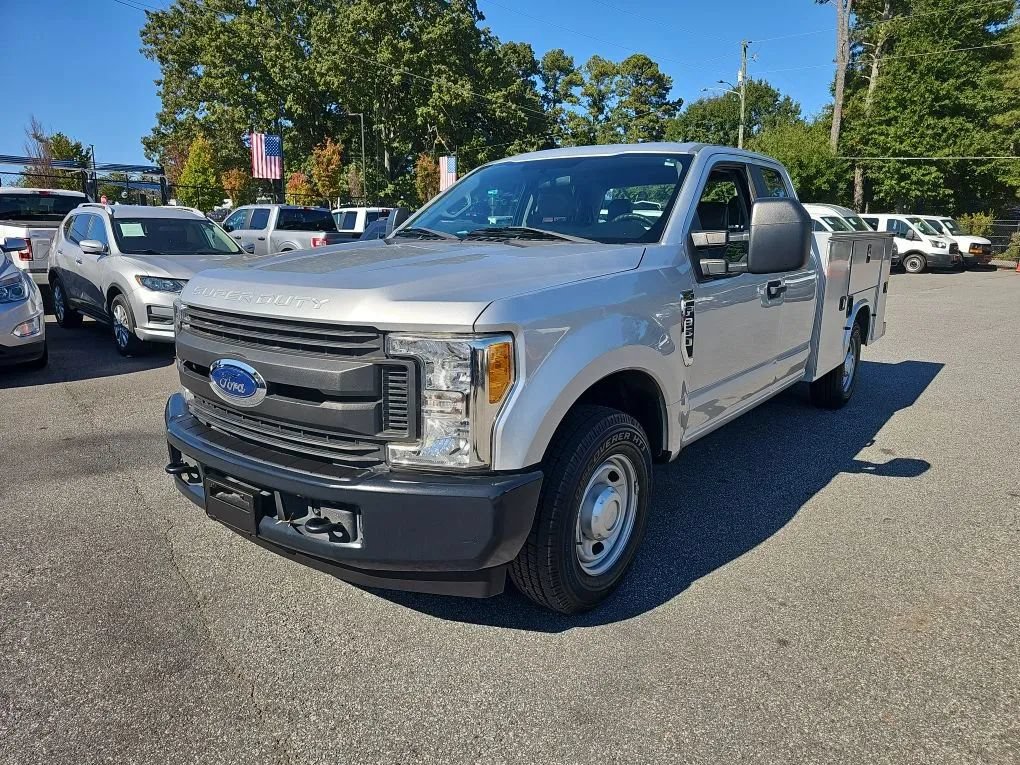Used 2017 Ford F350 XL RWD image 3