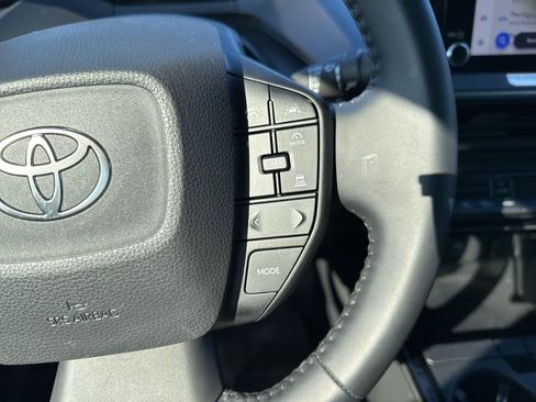 Used 2024 Toyota Prius LE image 14