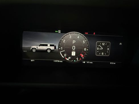 Used 2026 Land Rover Defender 130 X-Dynamic SE AWD/4WD image 28