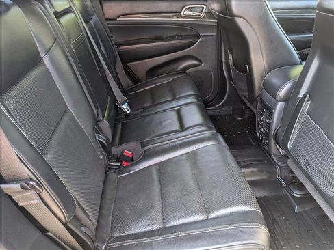 Used 2017 Jeep Grand Cherokee Overland image 21