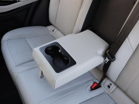 Used 2023 Land Rover Range Rover Evoque S image 64