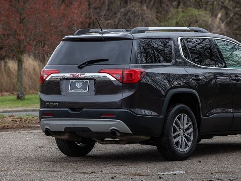 Used 2018 GMC Acadia SLE w/ Driver Alert Package I image 5