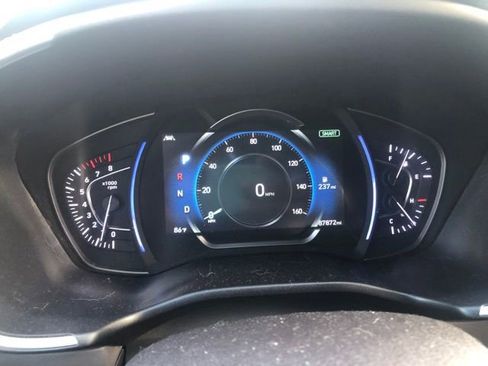 Used 2020 Hyundai Santa Fe Limited FWD image 11