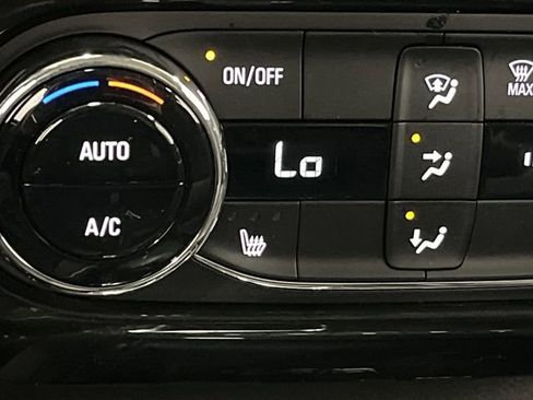 Used 2024 Chevrolet TrailBlazer LT w/ Convenience Package image 7