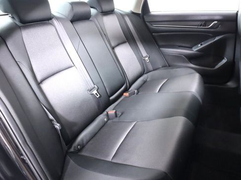Used 2019 Honda Accord EX image 37