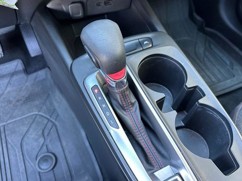 Used 2024 Chevrolet Trax RS w/ Sunroof Package image 27