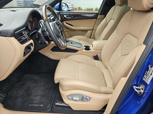 Used 2020 Porsche Macan S image 2