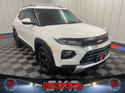 Used 2023 Chevrolet TrailBlazer LT FWD image 1