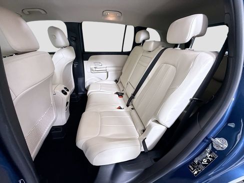 Certified 2022 Mercedes-Benz GLB 250 4MATIC image 21