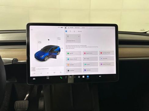 Used 2022 Tesla Model Y Long Range image 18