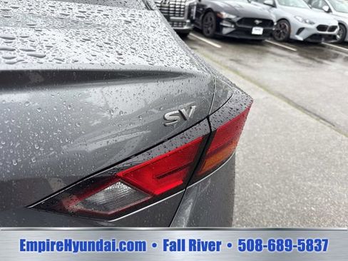 Used 2023 Nissan Altima 2.5 SV FWD image 6
