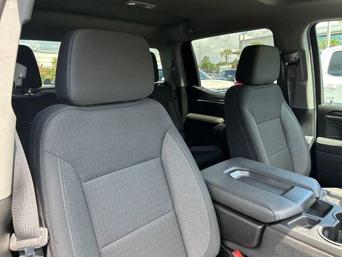 Used 2025 Chevrolet Silverado 1500 LT AWD/4WD image 14