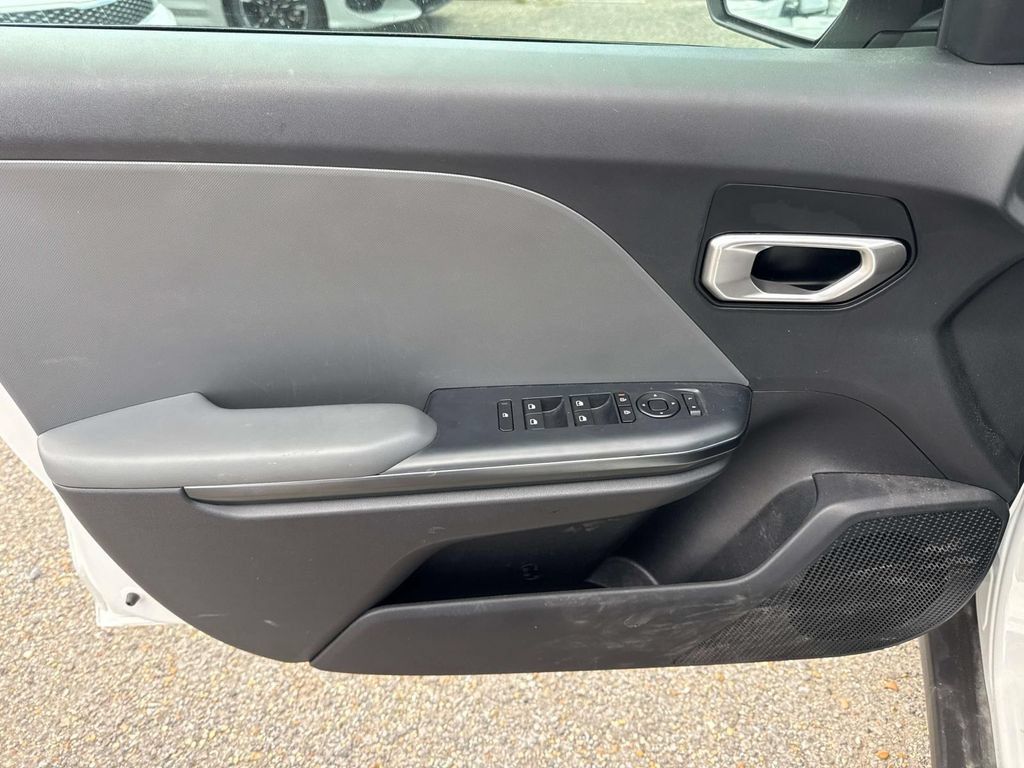 Certified 2025 Kia K4 FWD image 19