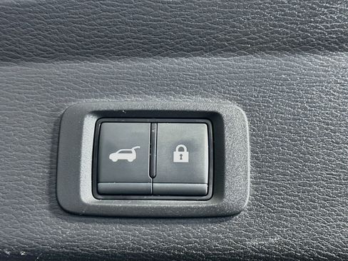 Used 2024 Mitsubishi Outlander SE FWD image 32