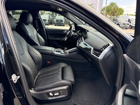 Used 2022 BMW X6 xDrive40i w/ M Sport Package AWD/4WD image 27