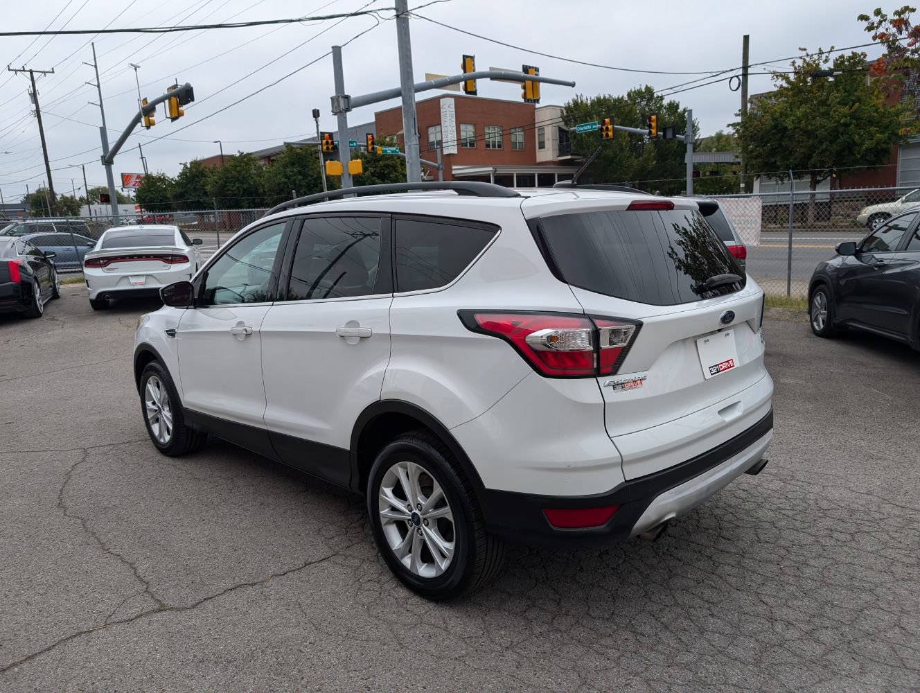 Used 2018 Ford Escape SE AWD/4WD image 8