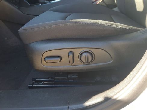 Used 2023 Chevrolet Malibu LT image 14