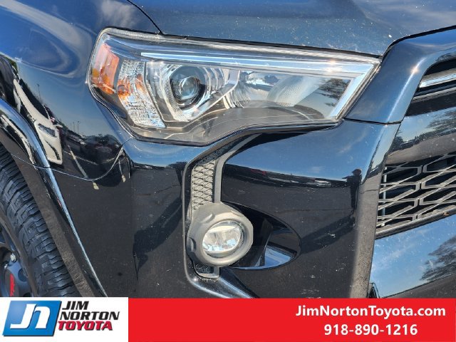 Used 2023 Toyota 4Runner SR5 AWD/4WD image 9