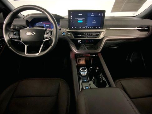 Used 2025 Ford Explorer Platinum w/ LUX Leather Package AWD/4WD image 15