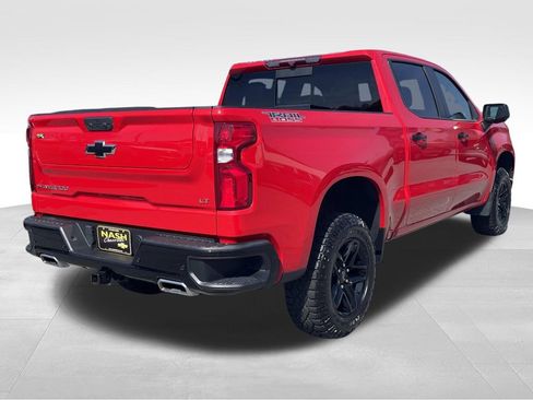 Used 2022 Chevrolet Silverado 1500 LT Trail Boss w/ LT Trail Boss Premium Package image 3