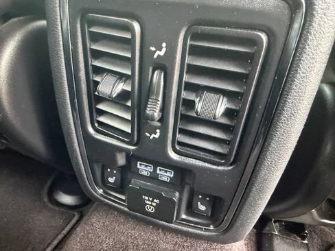 Used 2016 Jeep Grand Cherokee High Altitude RWD image 13