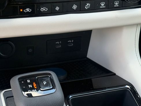 New 2026 Nissan Pathfinder SL FWD image 21