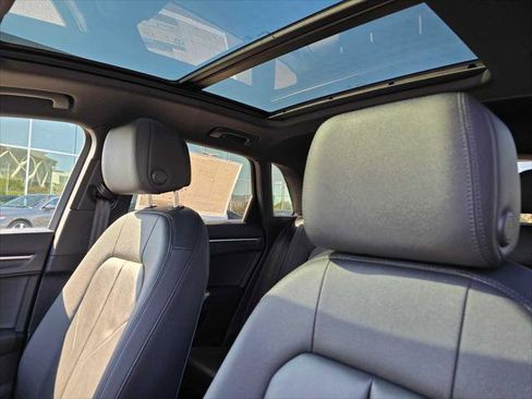 New 2025 Audi Q3 2.0T Premium image 24