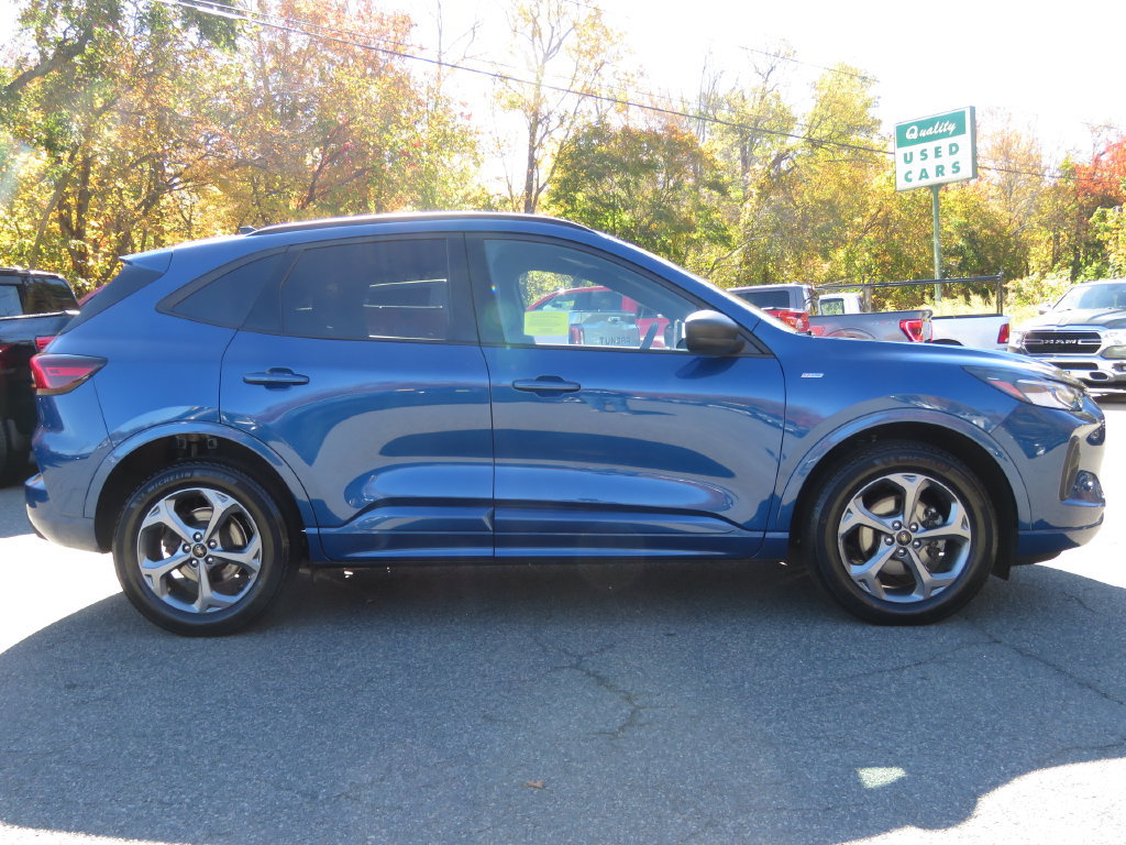 Used 2023 Ford Escape ST-Line AWD/4WD image 4