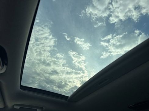 Used 2024 Hyundai Palisade Limited image 14