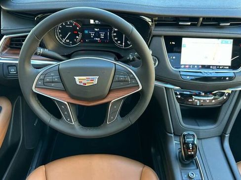 New 2025 Cadillac XT5 Premium Luxury w/ LPO, Floor Liner Package image 14