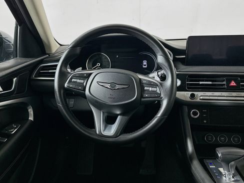 Used 2025 Genesis G70 2.5T RWD image 18