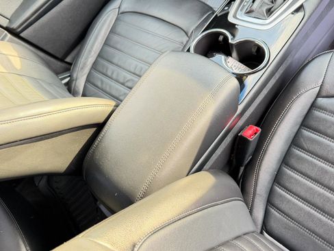 Used 2016 Ford Edge SEL w/ Equipment Group 201A AWD/4WD image 51
