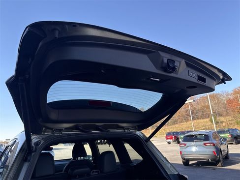 Used 2025 Subaru Forester Limited image 43